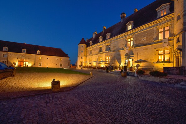 Front of property - evening/night