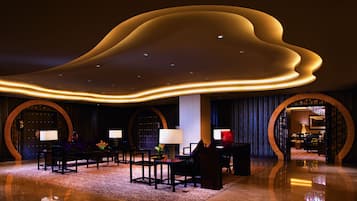 2 restaurants, breakfast, lunch, dinner served; Asian cuisine