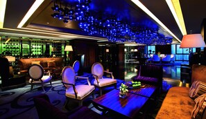 2 bars/lounges - Tangla Hotel Beijing (Beijing)