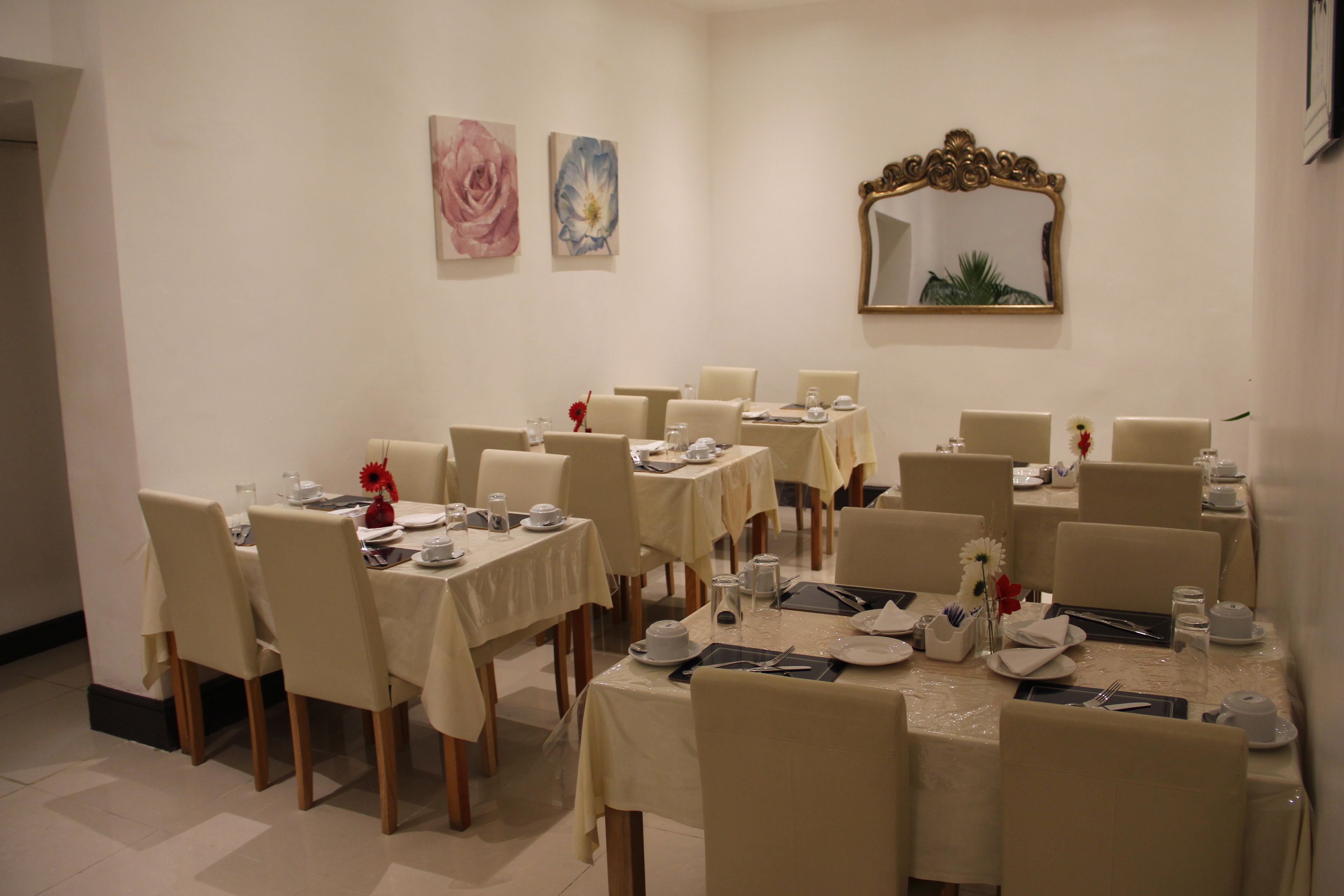 Café da manhã completo grátis