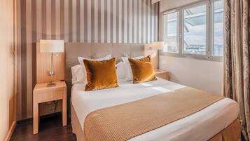 In-room safe, desk, soundproofing, iron/ironing board