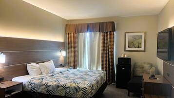 Cortinas blackout, tabla de planchar con plancha y wifi gratis