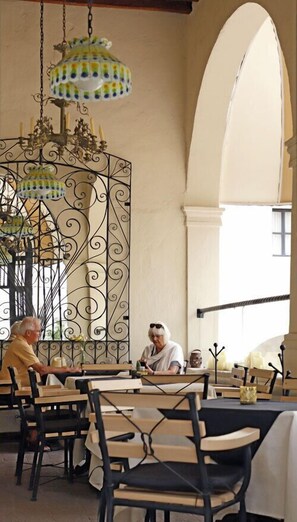 Breakfast area - Mesón de la Merced Hotel Boutique, Patio & Spa (Querétaro)