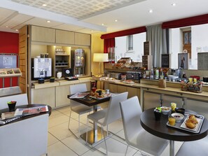 Daily buffet breakfast (EUR 12.90 per person)