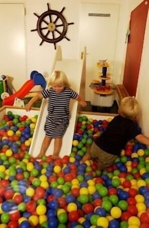 Children’s area - Hotels & Appartments Feuerschiff (3114375) (Langeoog)