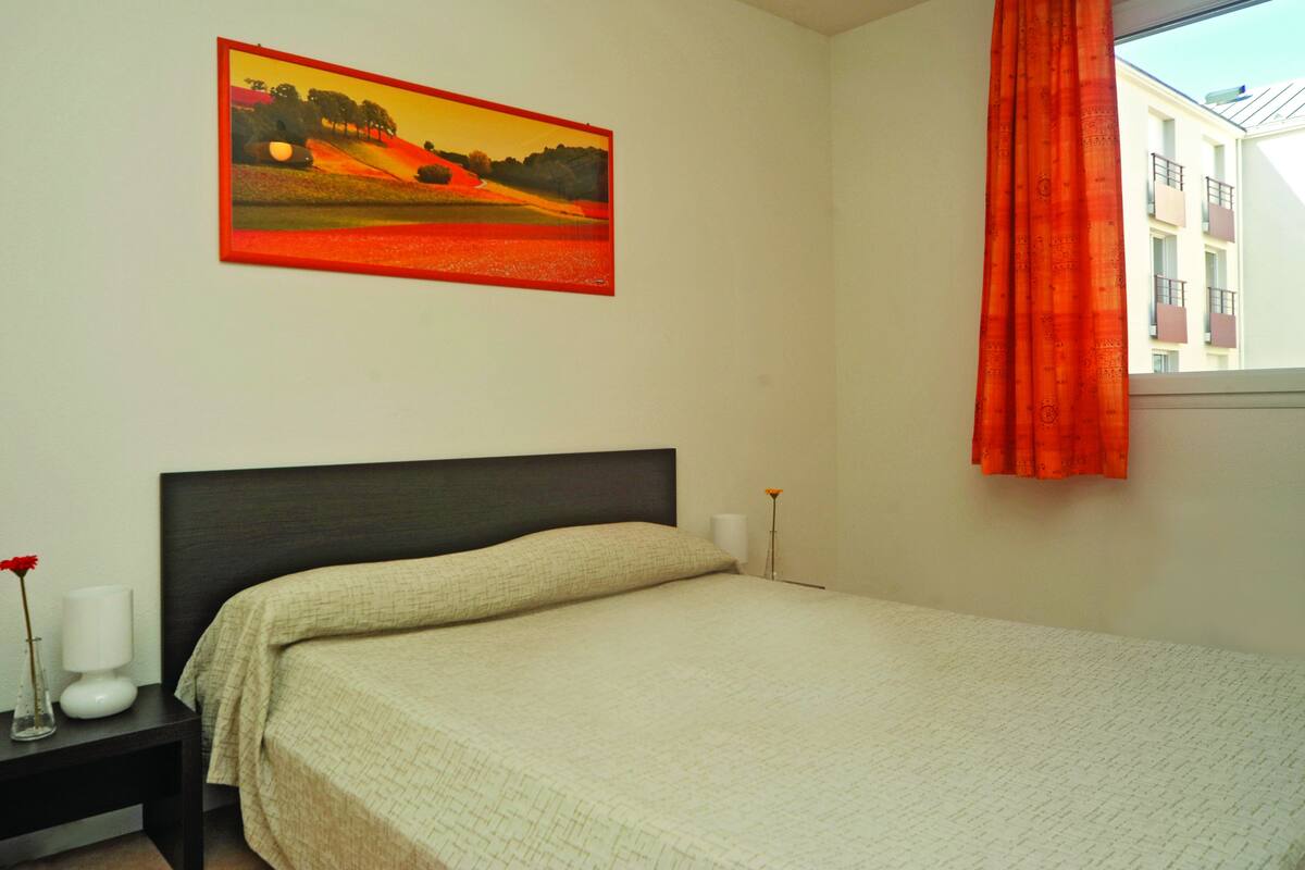 Desk, iron/ironing board, free cots/infant beds, free WiFi