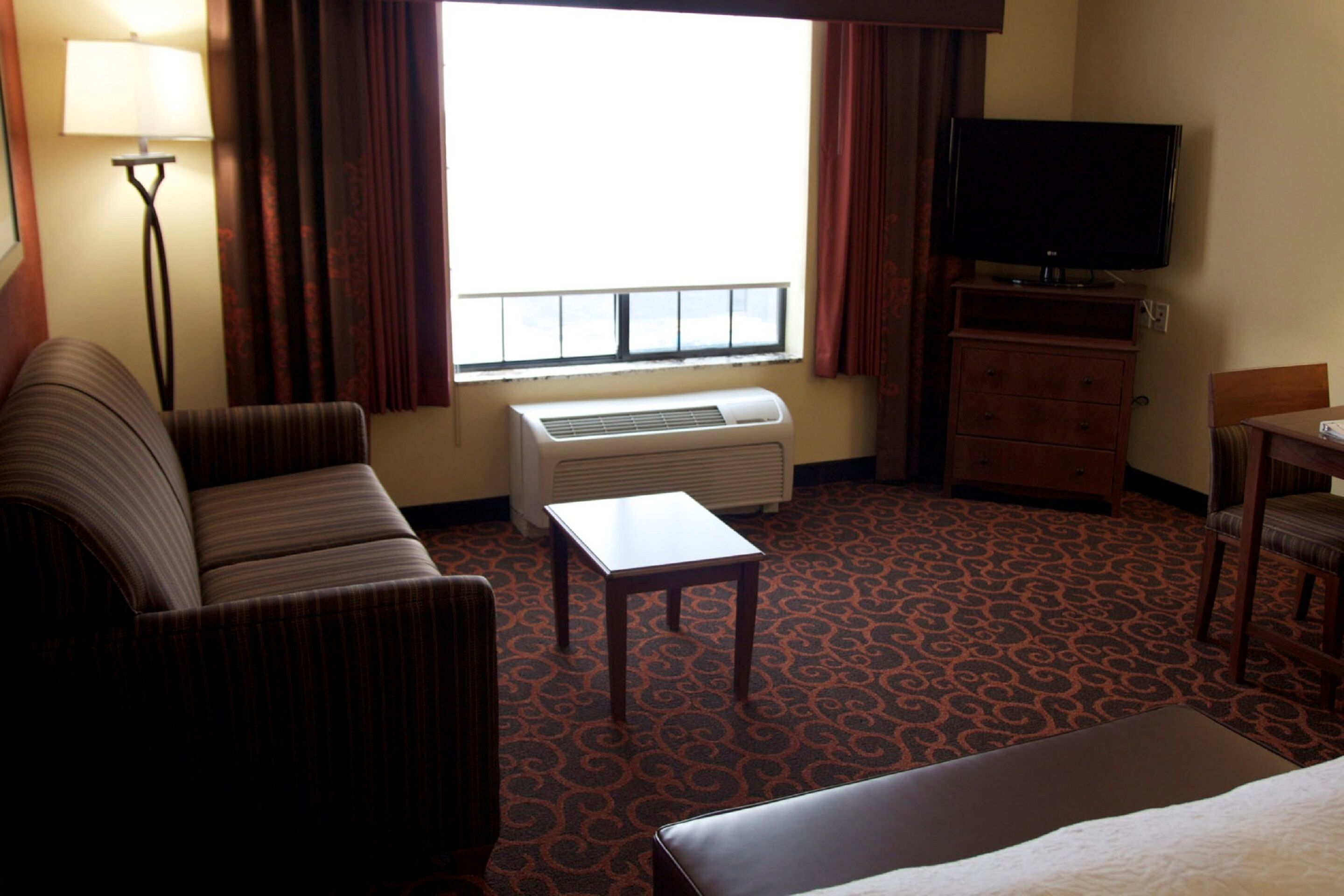 king w sofabed | desk, iron/ironing board, free cots/infant beds, wifi