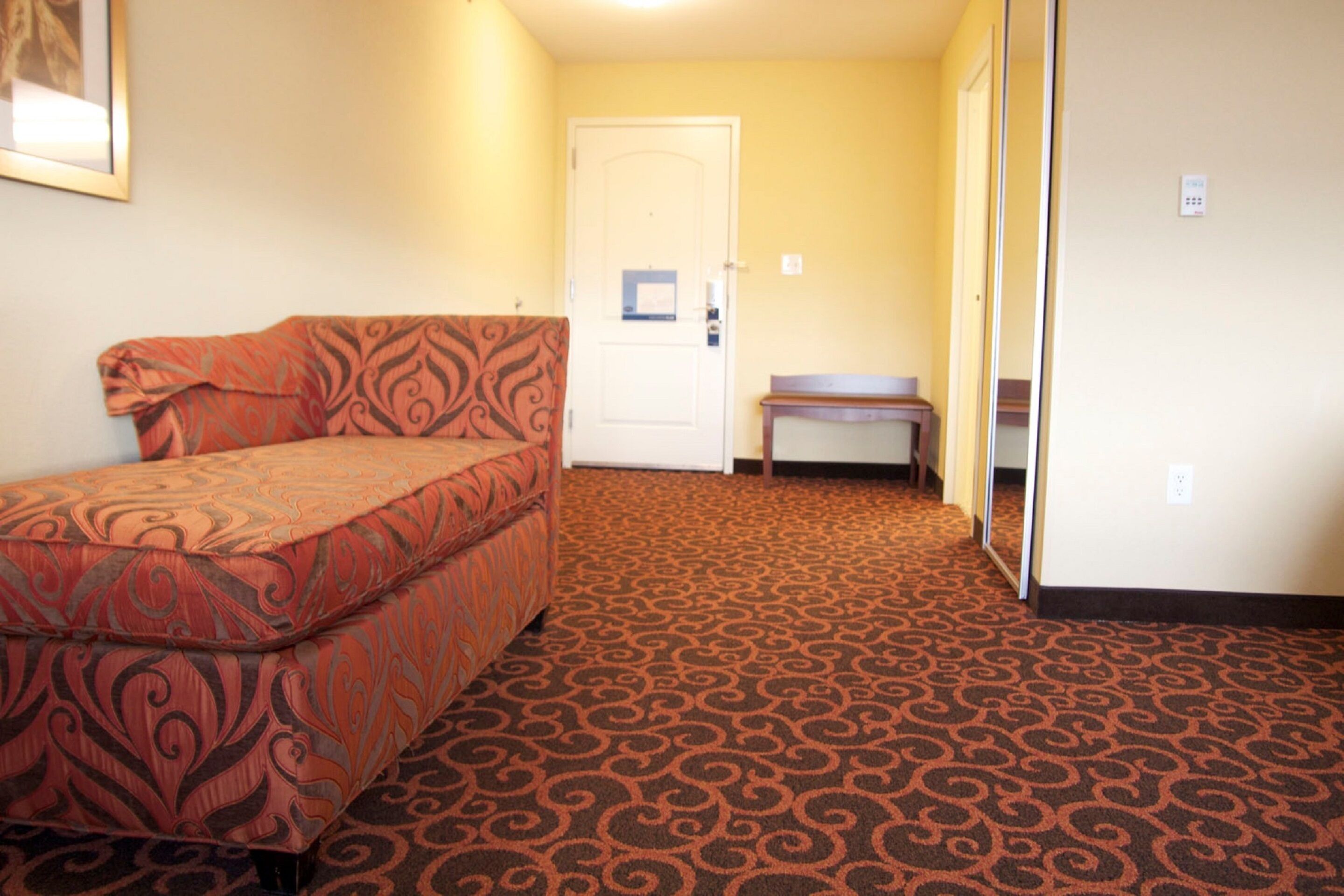 desk, iron/ironing board, free cots/infant beds, wifi