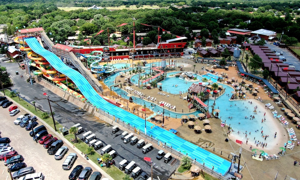 Best RV Resorts Near Dallas Texas (2026 Guide) 6 Best RV resorts near Dallas Texas lakeside campground