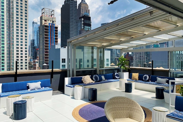 2 bares y 1 bar en la azotea