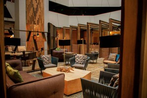 Lobby - DoubleTree by Hilton Iquitos (Iquitos)