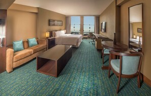 42-inch LCD TV with cable channels, TV, iPod dock - DoubleTree by Hilton Iquitos (Iquitos)