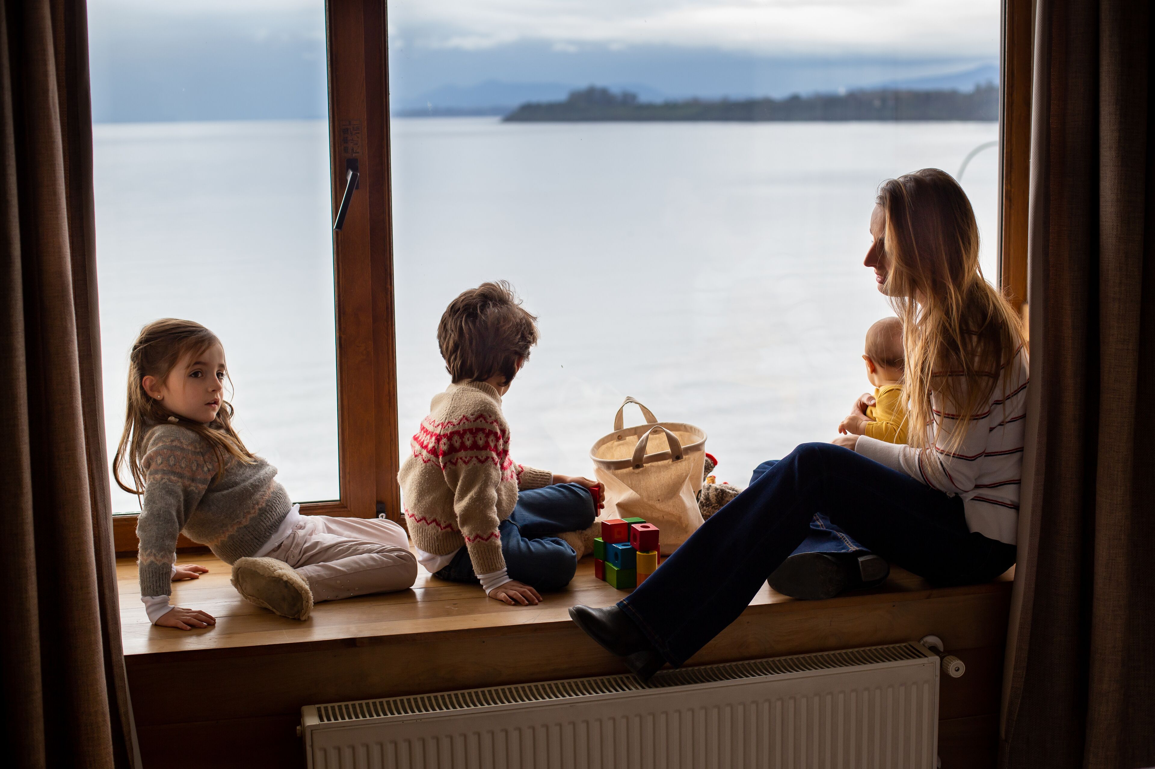 superior double room, 2 single beds, lake view | 1 bedroom, in-room safe, soundproofing, free wifi