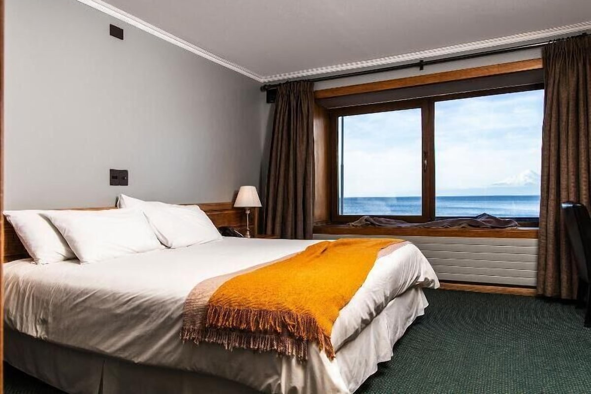 In-room safe, soundproofing, cribs (free), WiFi (free)