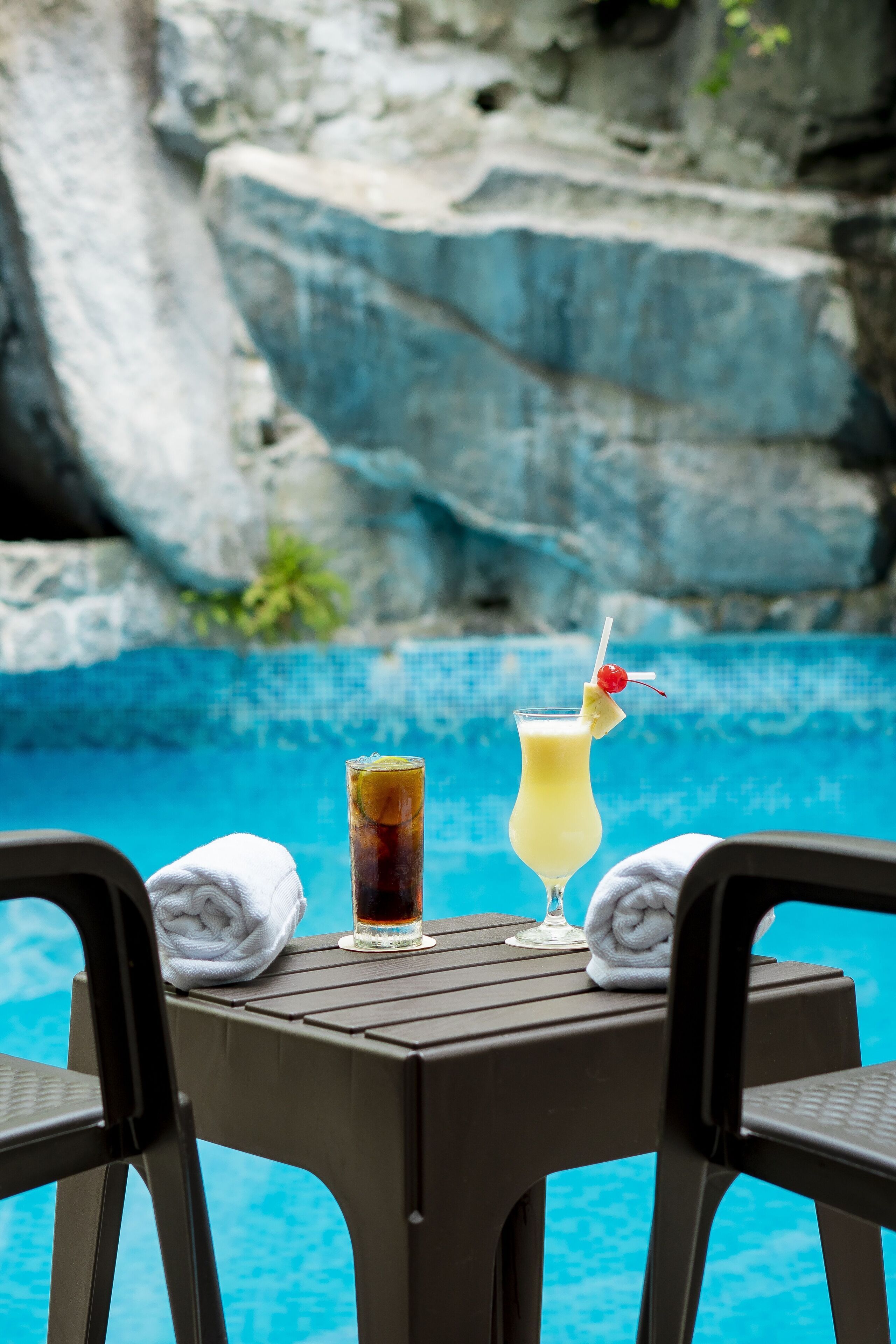 Bar ved bassenget