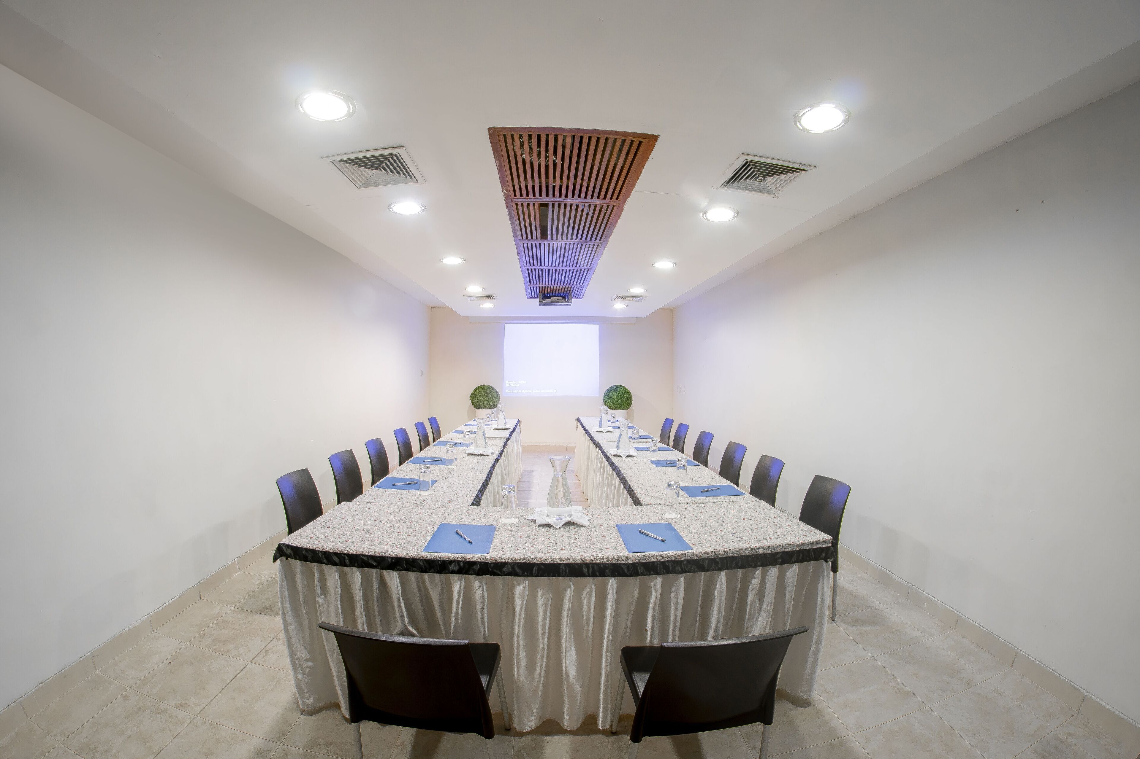 Photo - El Dorado Classic Hotel