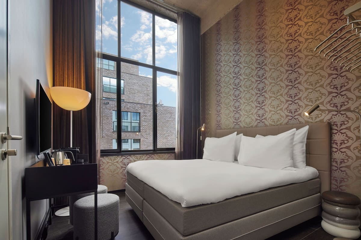 Matchbox | 1 bedroom, in-room safe, individually decorated, individually furnished