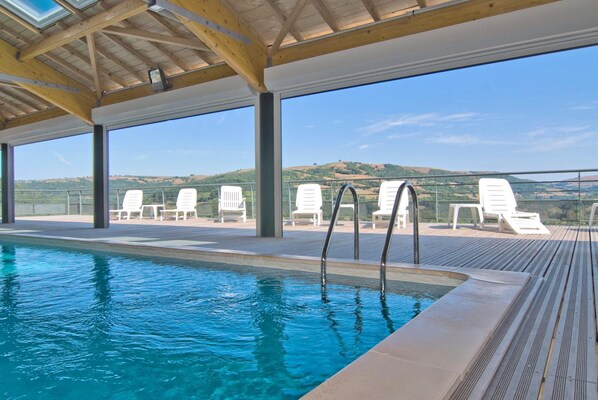 Indoor pool, pool loungers