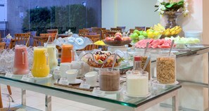 Breakfast, lunch and dinner served