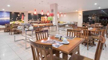 Breakfast, lunch and dinner served