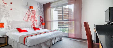 Desk, blackout curtains, free WiFi, bed sheets