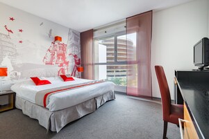 Masa, güneşlik/perde, ücretsiz kablosuz İnternet, çarşaf takımı 