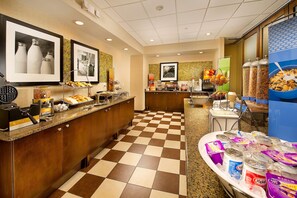 Desayuno buffet incluido todos los días