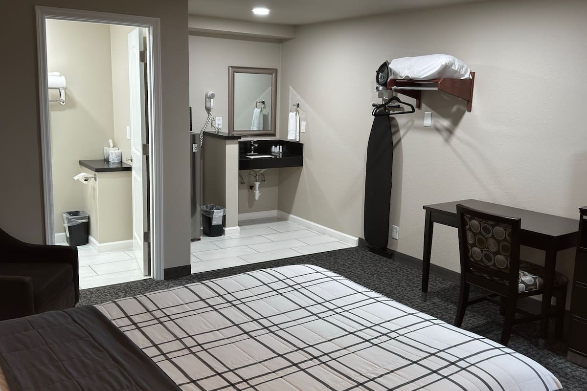 desk, iron/ironing board, free wifi, bed sheets