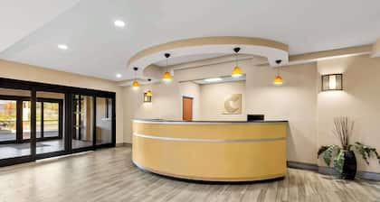 Comfort Suites