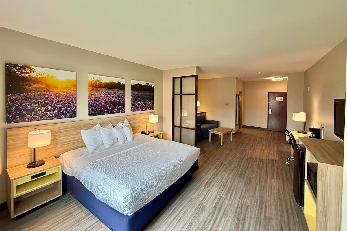 Pillowtop beds, desk, blackout drapes, iron/ironing board