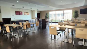 Free daily on-the-go breakfast