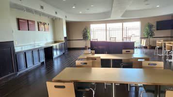 Desayuno para llevar incluido todos los días