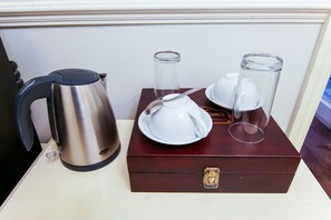 Double Room | Room amenity - Eaton Square Hotel (London)