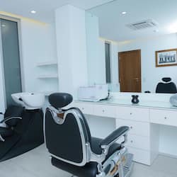 Bilik rawatan pasangan, sauna, tab panas, bilik wap, rawatan badan