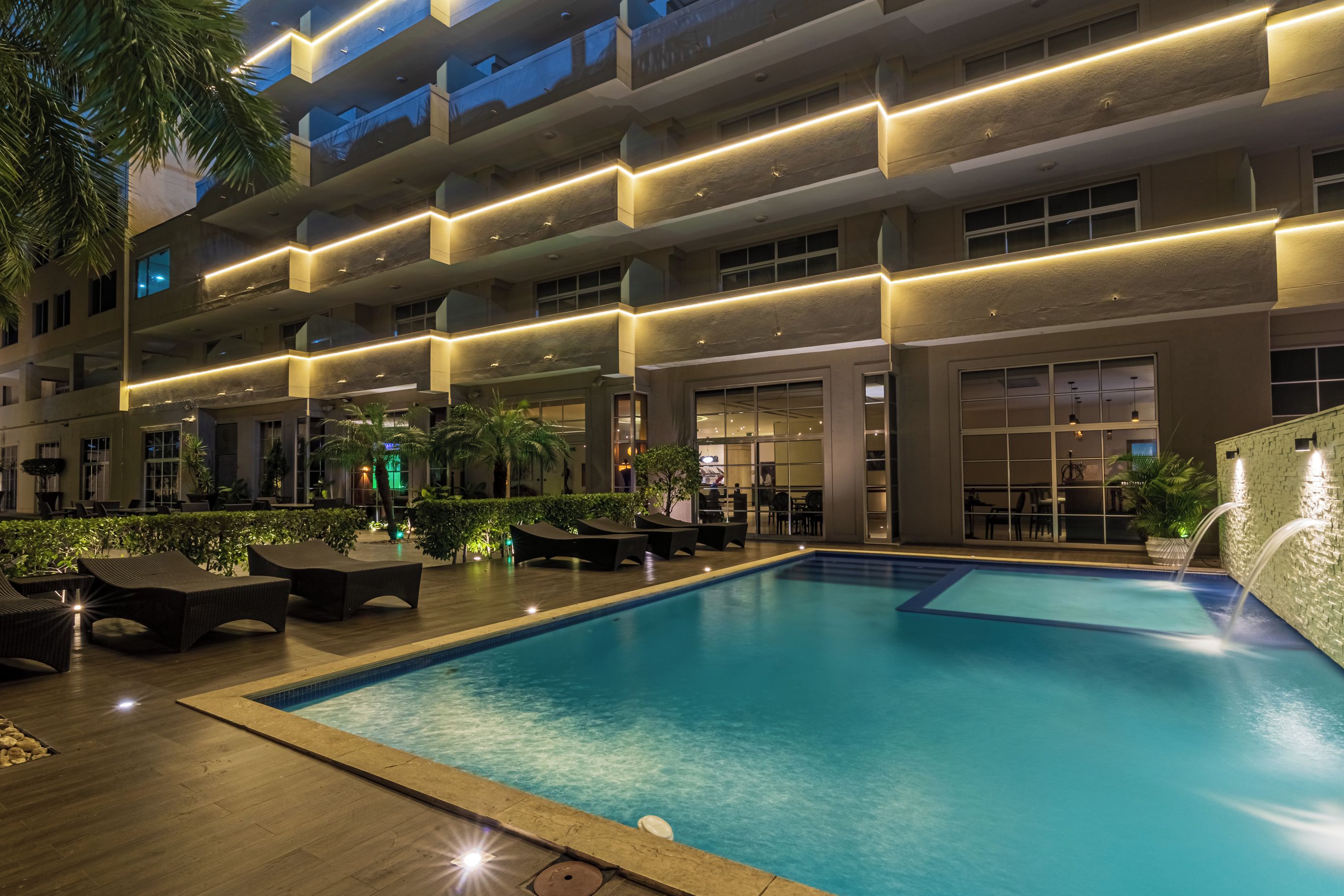 Outdoor pool, sun loungers