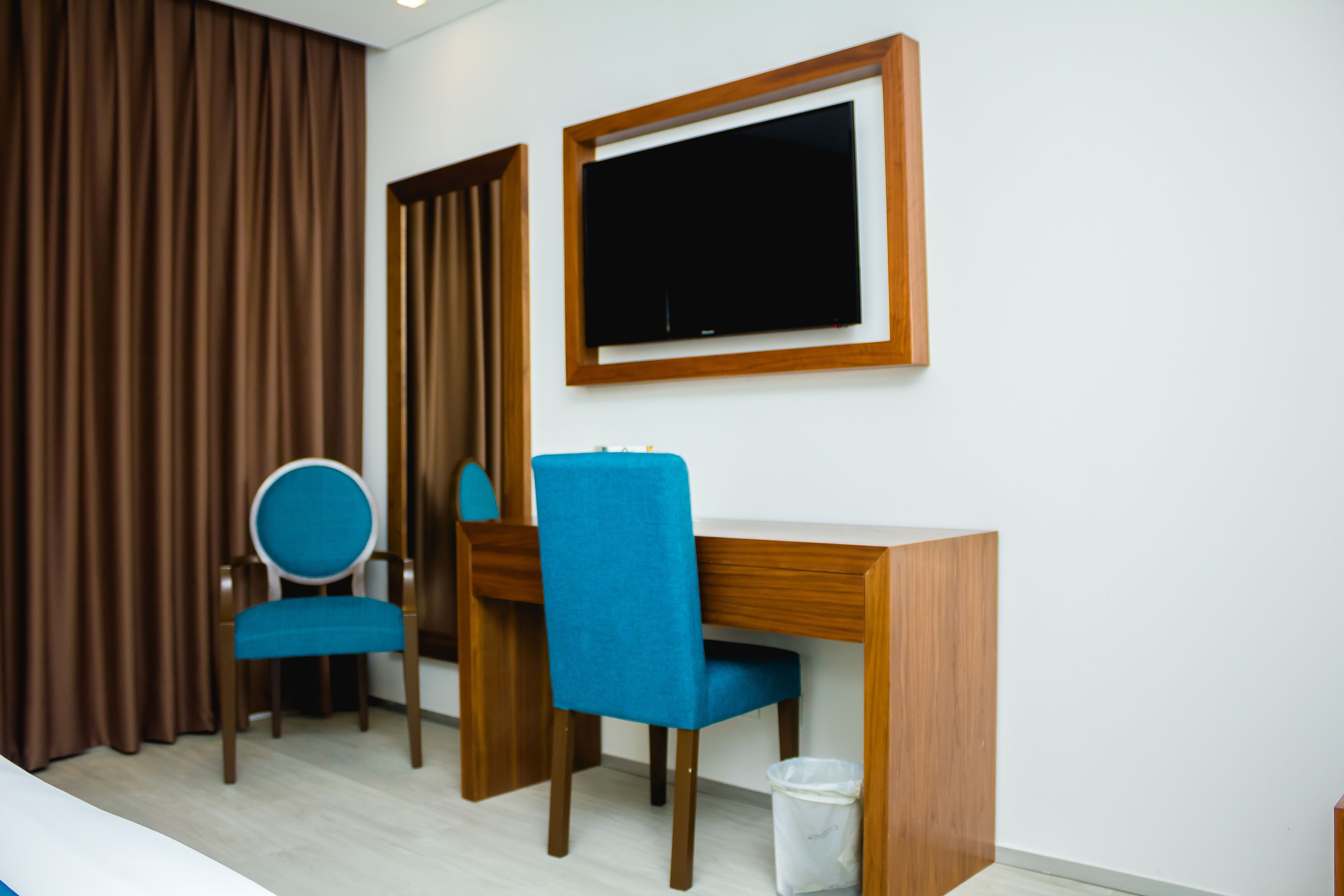 standard room | 1 bedroom, minibar, in-room safe, individually decorated