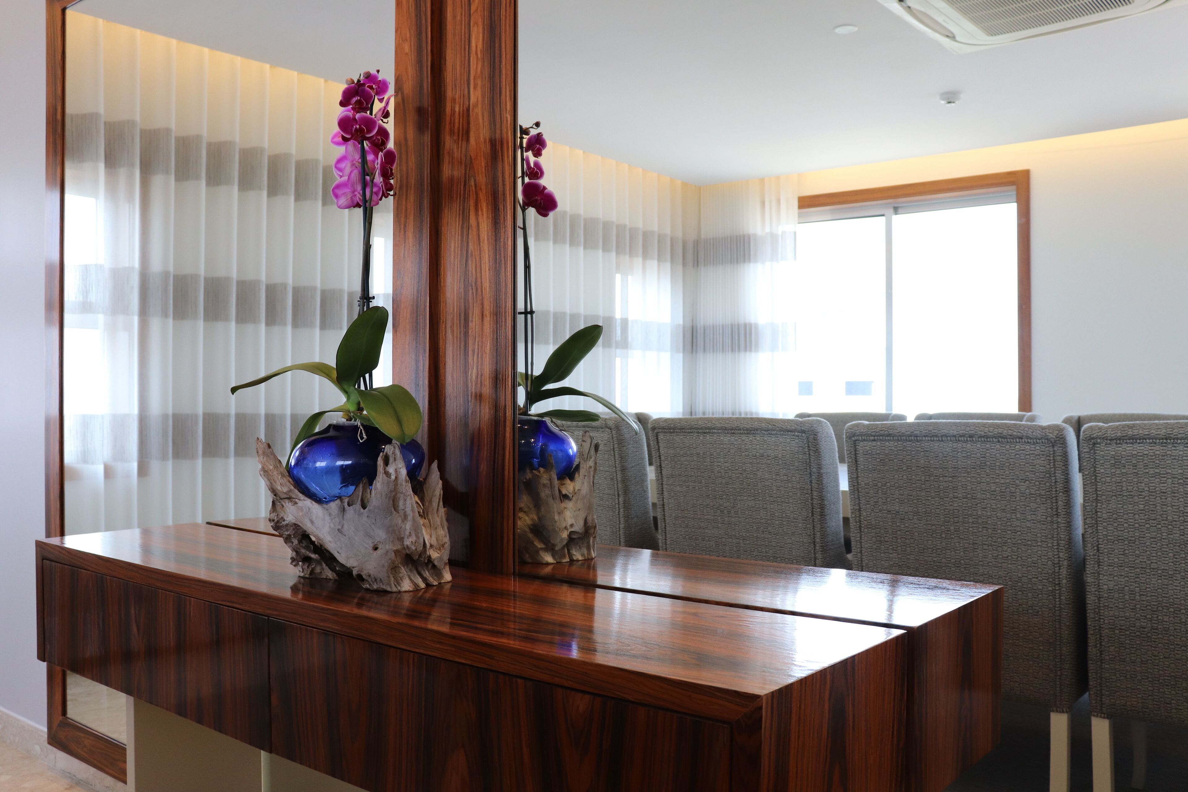 Presidential Quadruple Room | In-room dining