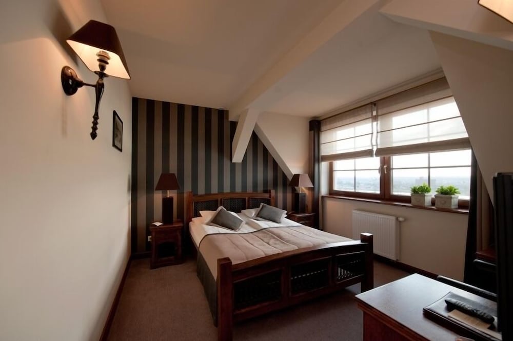 HOTEL TUMSKI by null