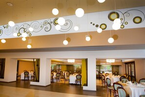 Banquet hall - Pietroasa Hotel, Buzau (Buzau)
