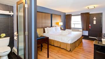 Deluxe Room, 1 King Bed | Premium bedding, down duvets, pillow-top beds, individually decorated