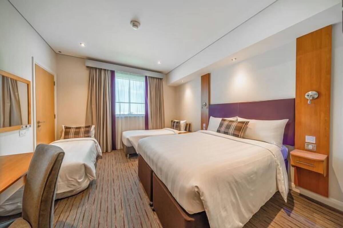 In-room safe, desk, laptop workspace, soundproofing