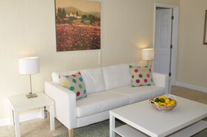 Suite, 1 Bedroom, Non Smoking (1 King Bed) | Living room | Flat-screen TV - Cocobelle Resort - Near Bonnet House Museum and Gardens (Fort Lauderdale)