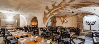 Meriton Old Town Garden Hotel