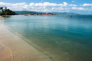 A la platja i servei gratuït de connexió amb la platja 