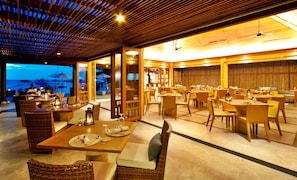 Breakfast, lunch, dinner served; Thai cuisine, beach views