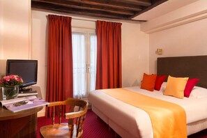 Minibar, in-room safe, desk, soundproofing - Hôtel Saint-Roch (Paris)