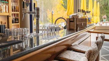 Bar (en el alojamiento)