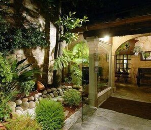 Property entrance - Hotel Gastronómico Casa Rosalia (Brion)