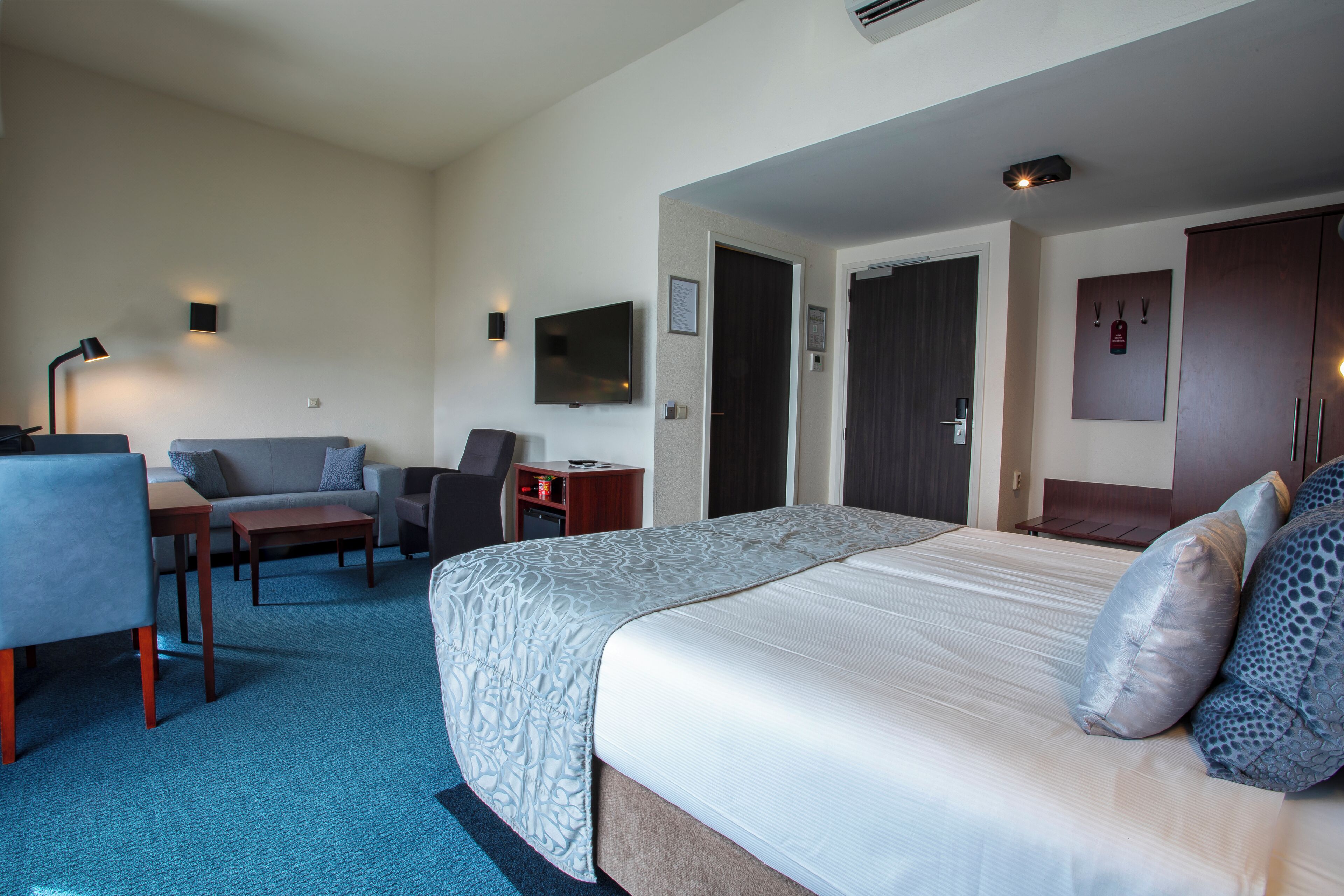 superior double room | room amenity