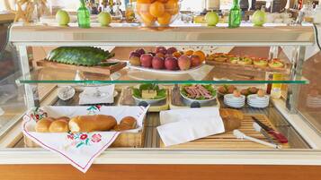 Desayuno buffet incluido todos los días